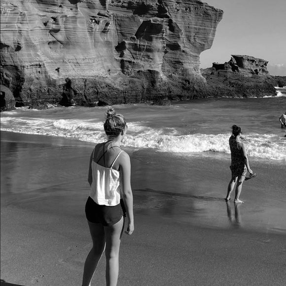 Meet your Posher, Aleah - Picture 1 of 1